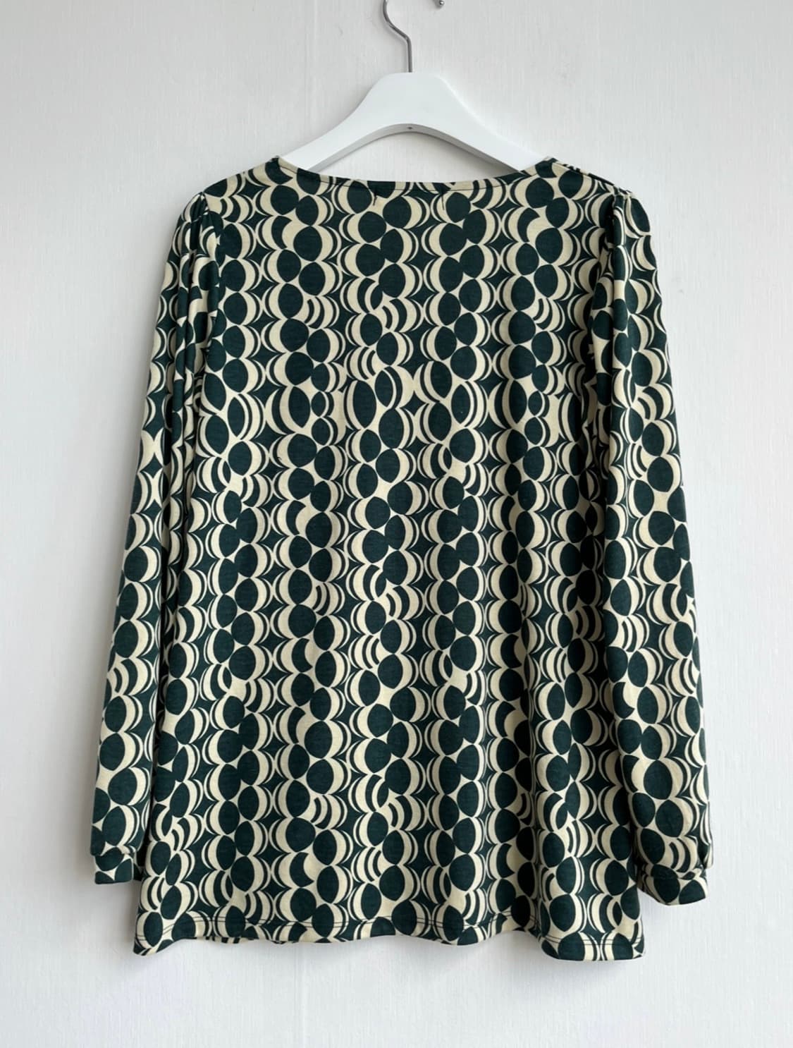 my-ing 딥그린 시그니처 패턴 블라우스 상품이미지7