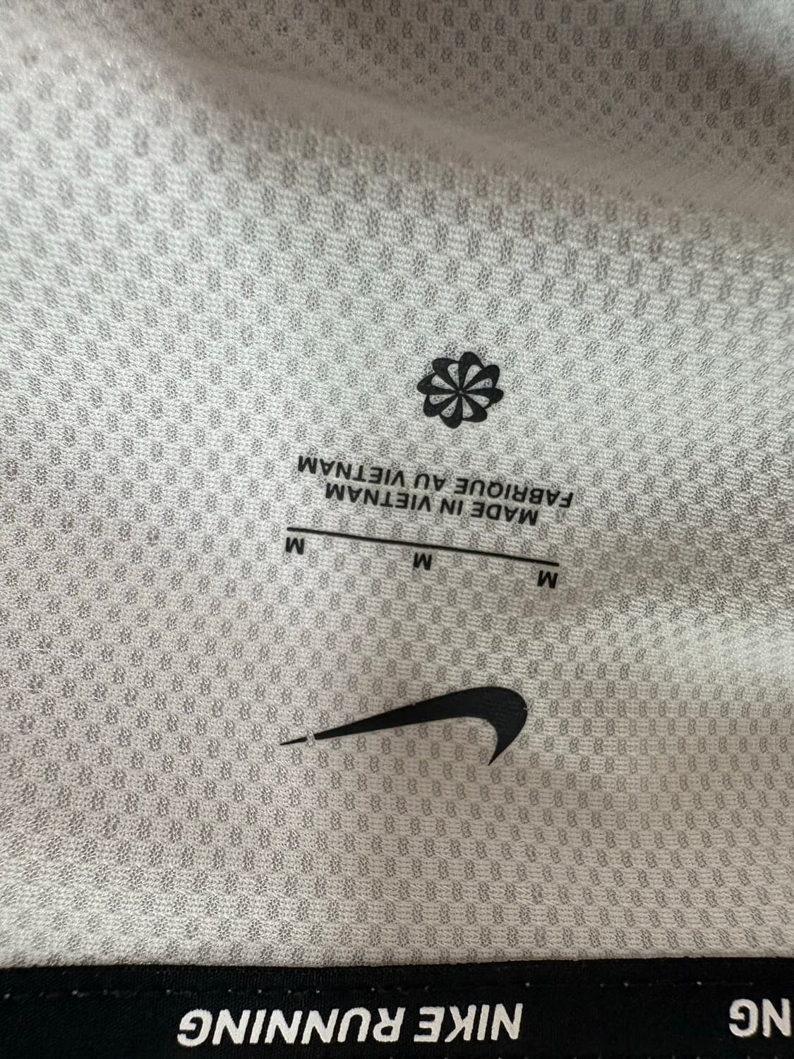 나이키 러닝 바람막이 상품이미지3