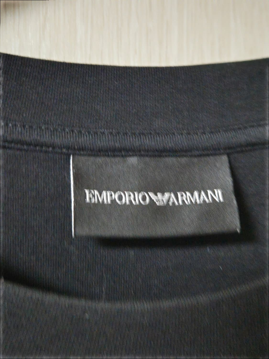 (정품) 엠포리오 아르마니 블랙 맨투맨 티셔츠 2XL 상품이미지4