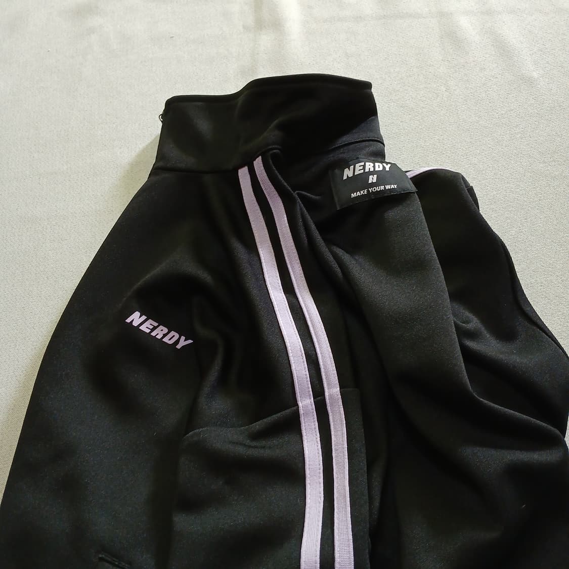 Nerdy 널디 블랙 연보라 져지 트랙탑 자켓 상품이미지2
