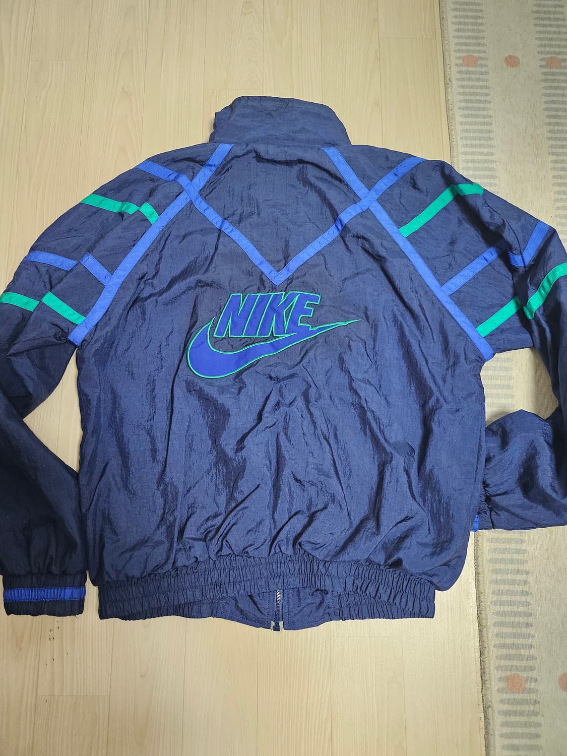 나이키 올드스쿨 바람막이 상품이미지5