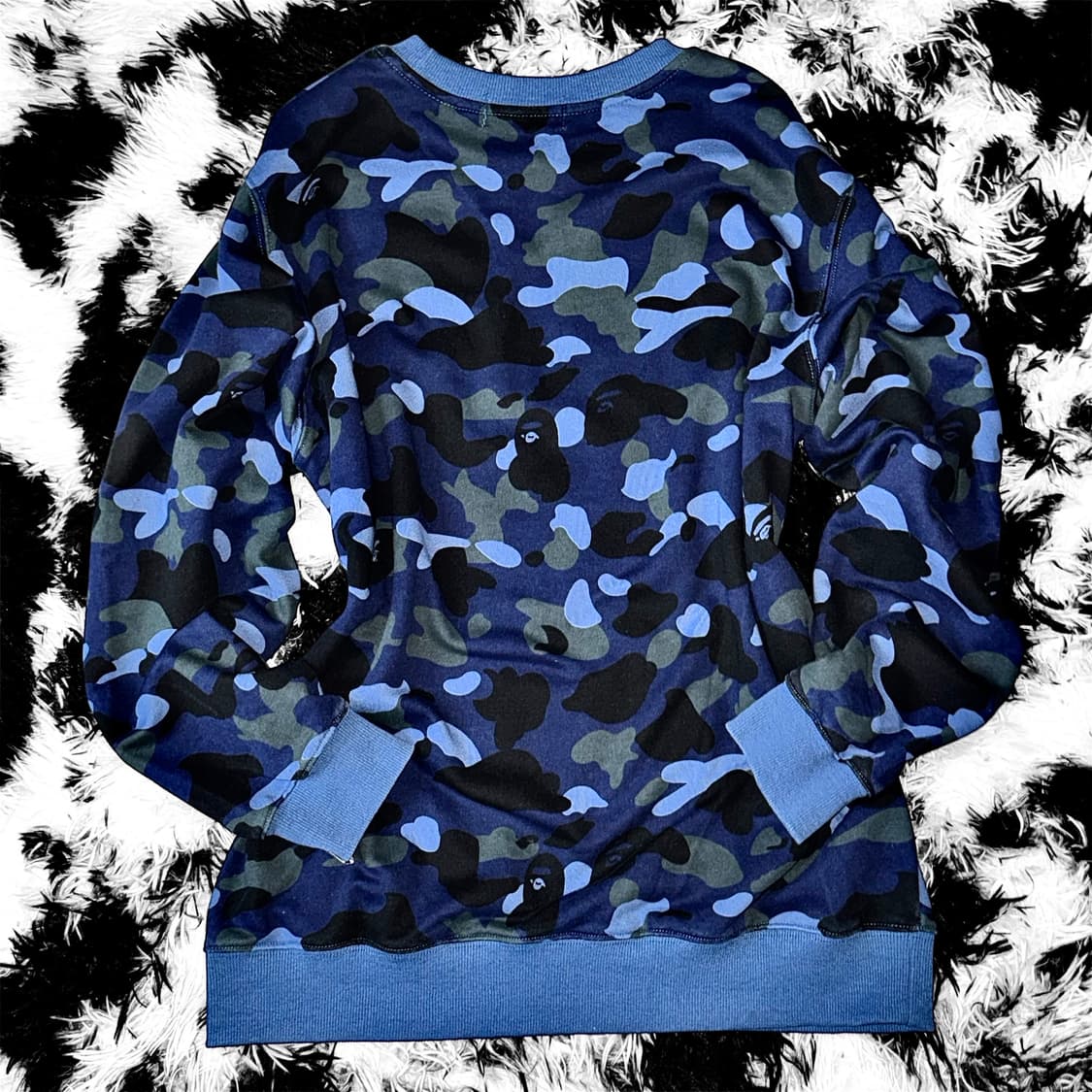 BAPE 블루카모 스몰로고 맨투맨 티셔츠 상품이미지5