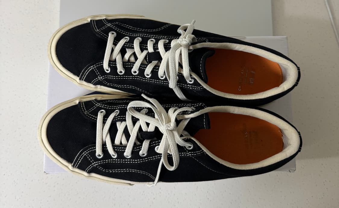 캐치볼 스니커즈 블랙 상품이미지1