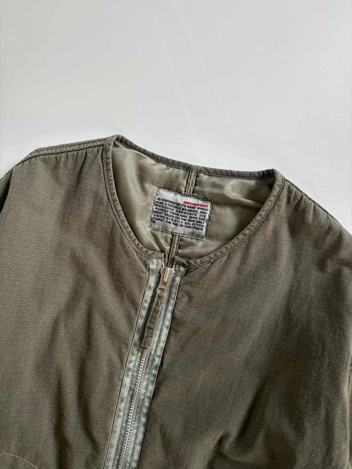 Birthdaysuit 벌스데이수트 논카라 카키 자켓 상품이미지7