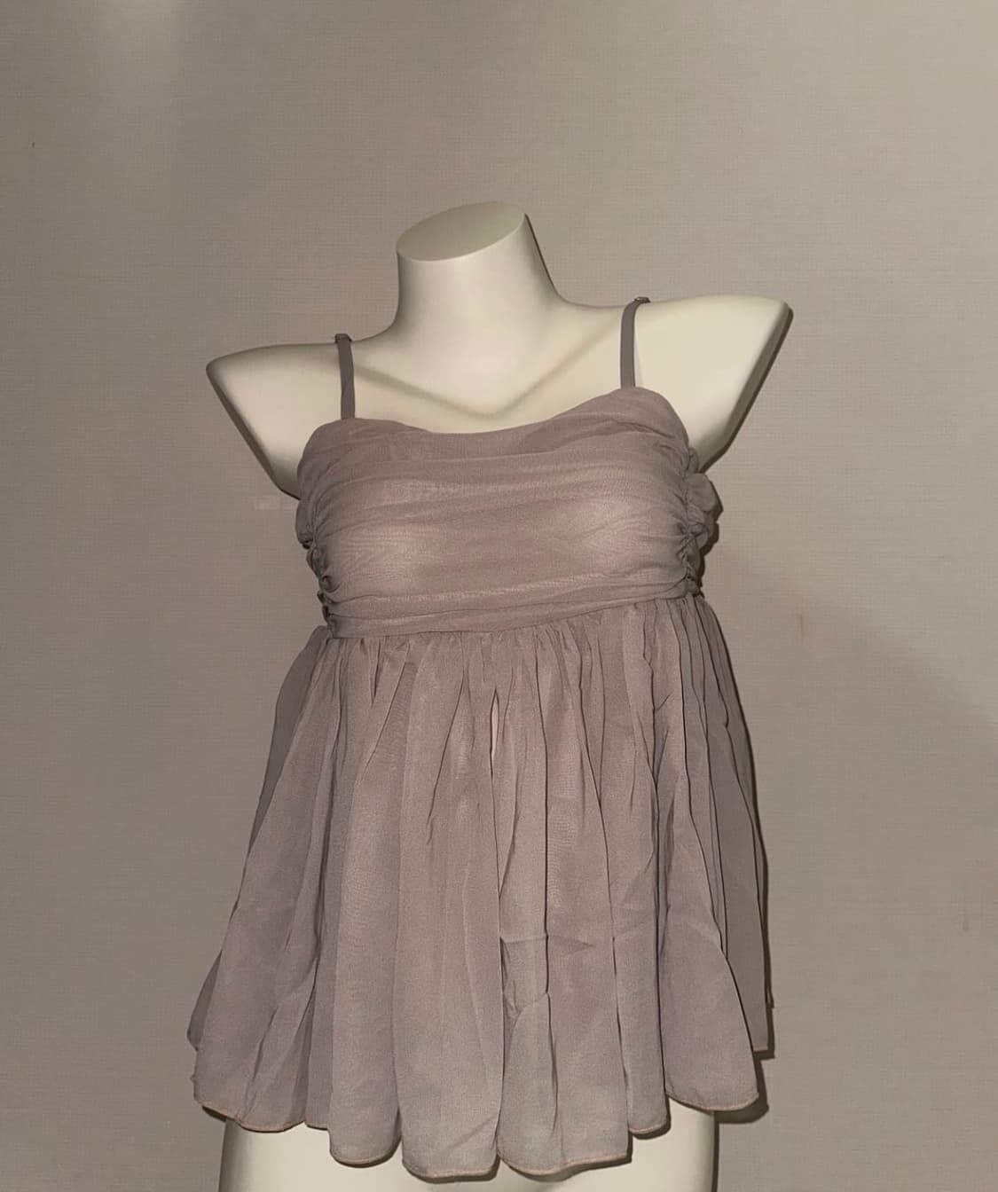 셔링 시스루 슬리브리스 쉬폰 끈나시 블라우스 상품이미지7