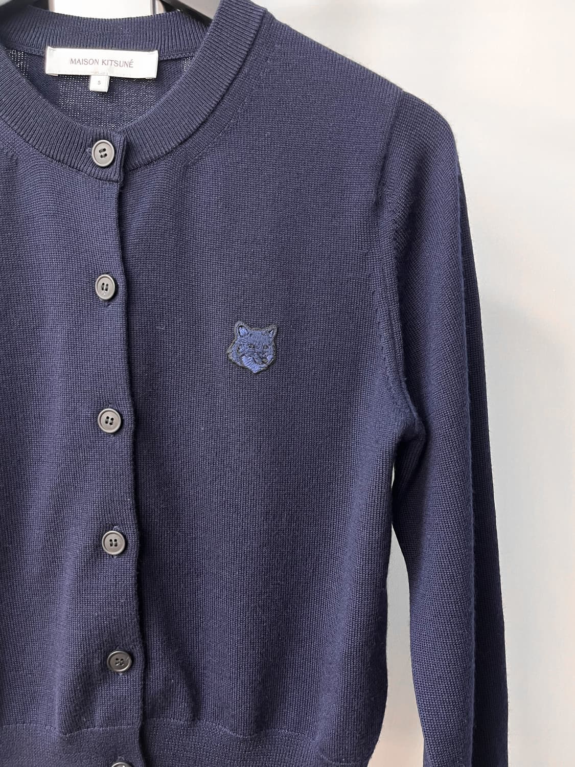 메종키츠네 24f/w 볼드 폭스 헤드 가디건 상품이미지3