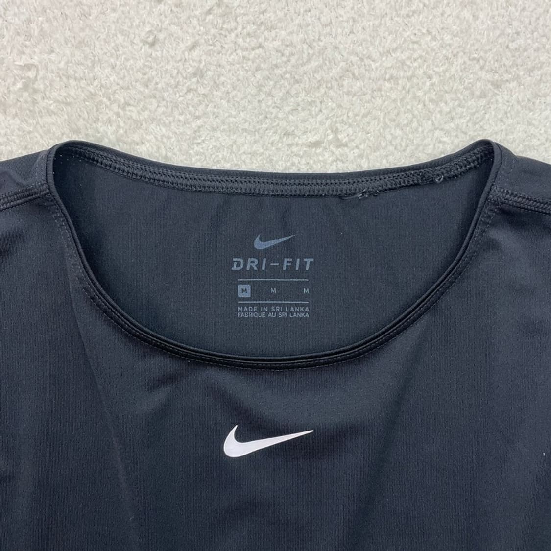 NIKE 여성용 센터 스우시 드라이핏 반팔 M 상품이미지2