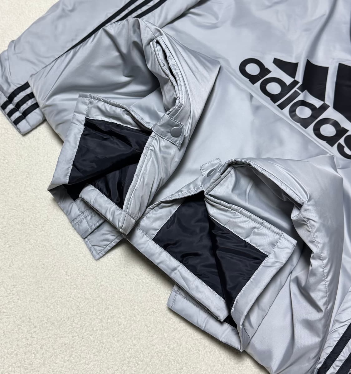 아디다스 회검 돕바 패딩 상품이미지7