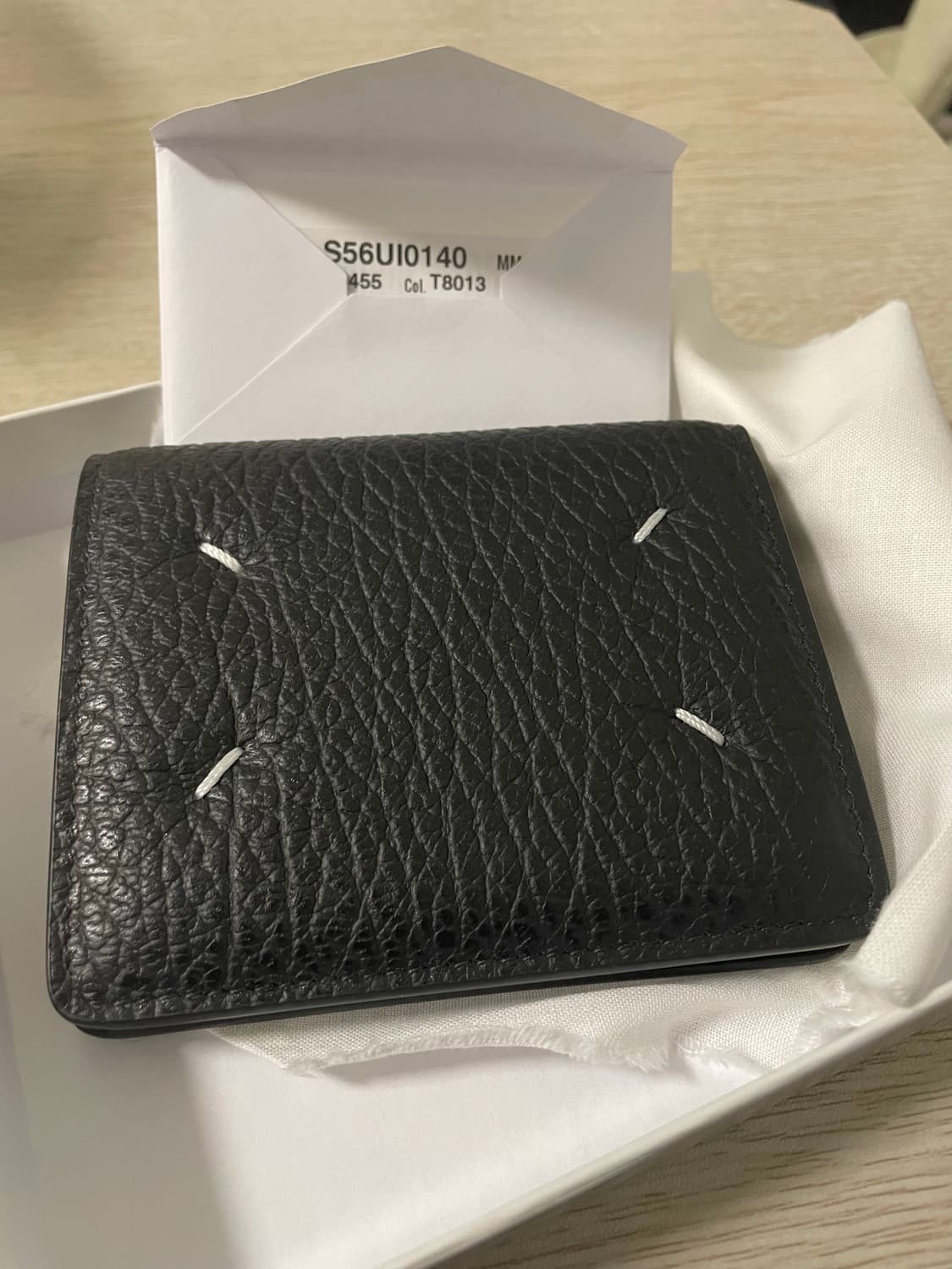 메종 마르지엘라 컴팩트 반지갑 블랙 S56UI0140 상품이미지1