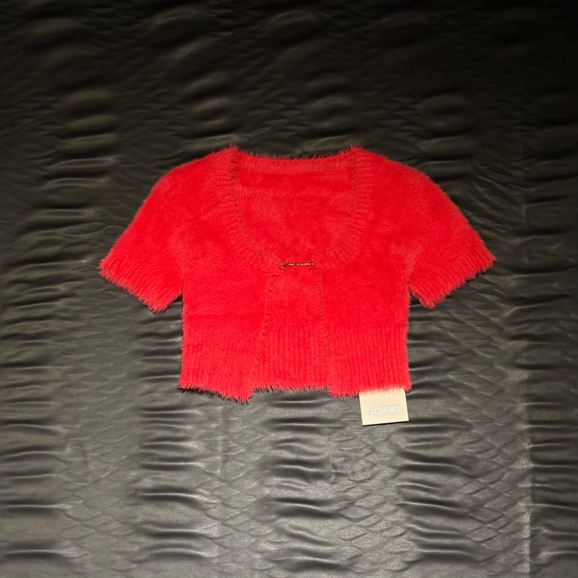 자크뮈스 라 마이유 크롭 가디건 다크핑크 상품이미지1