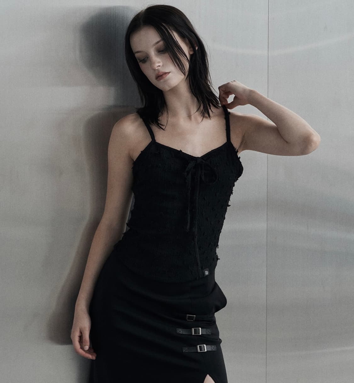 므넴 자체제작 폼폼 슬리브리스 상품이미지2