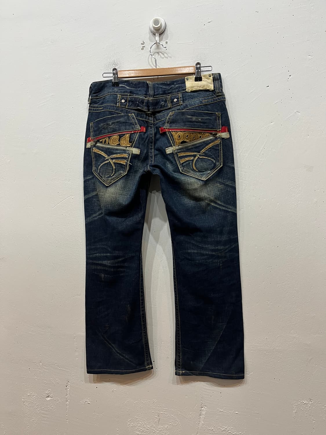 REDPEPPER 레드페퍼 로우라이즈 워시드 펑크 데님팬츠  상품이미지1