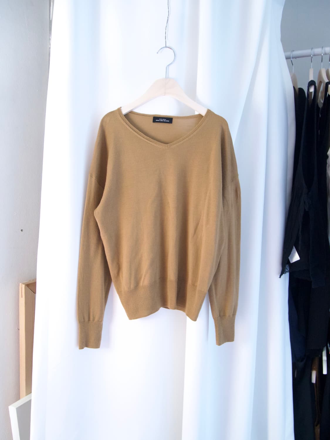 [UNITED ARROWS] v neck basic knit 상품이미지1
