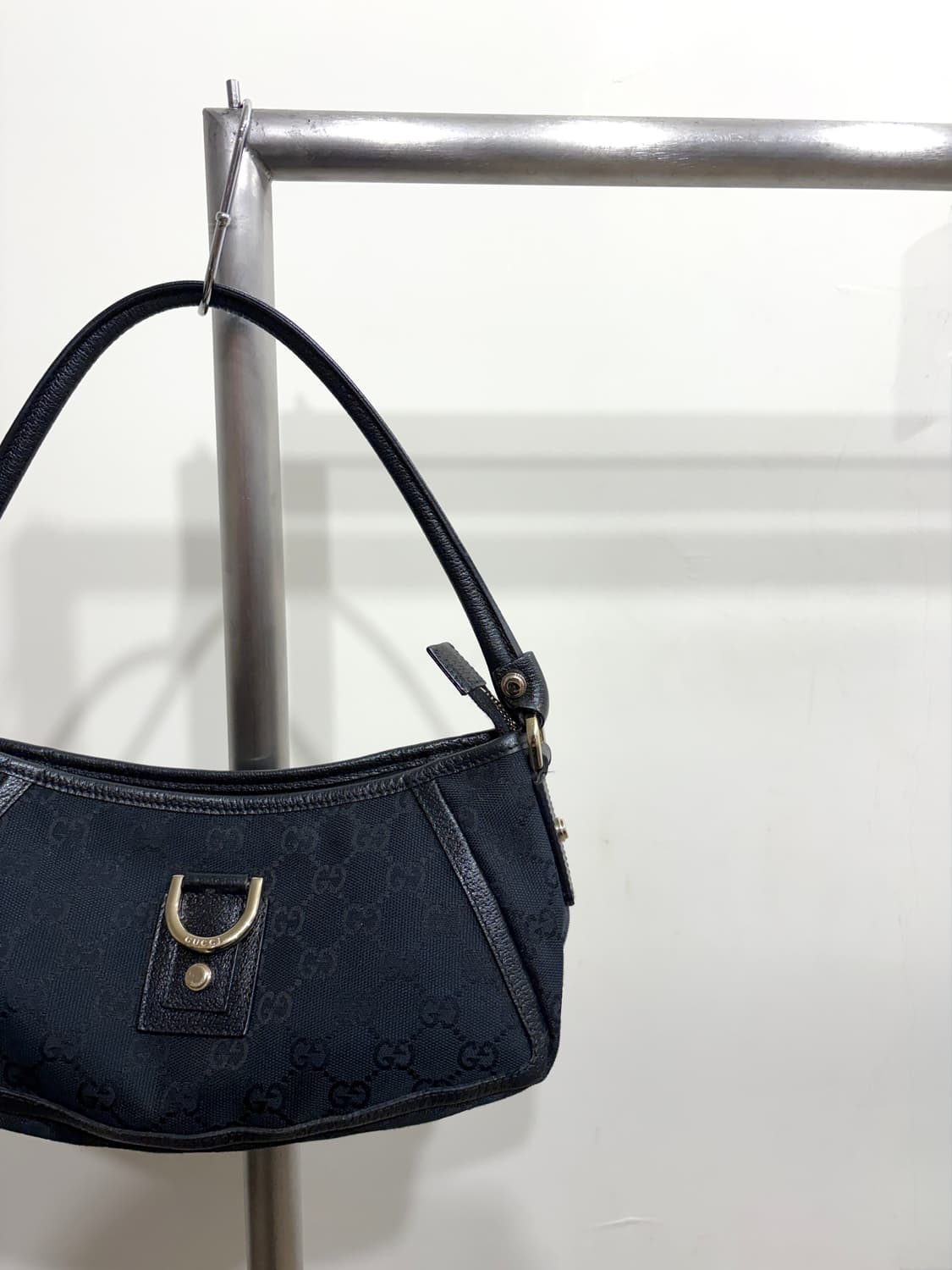 구찌 GG 로고 자카드 숄더백 상품이미지4