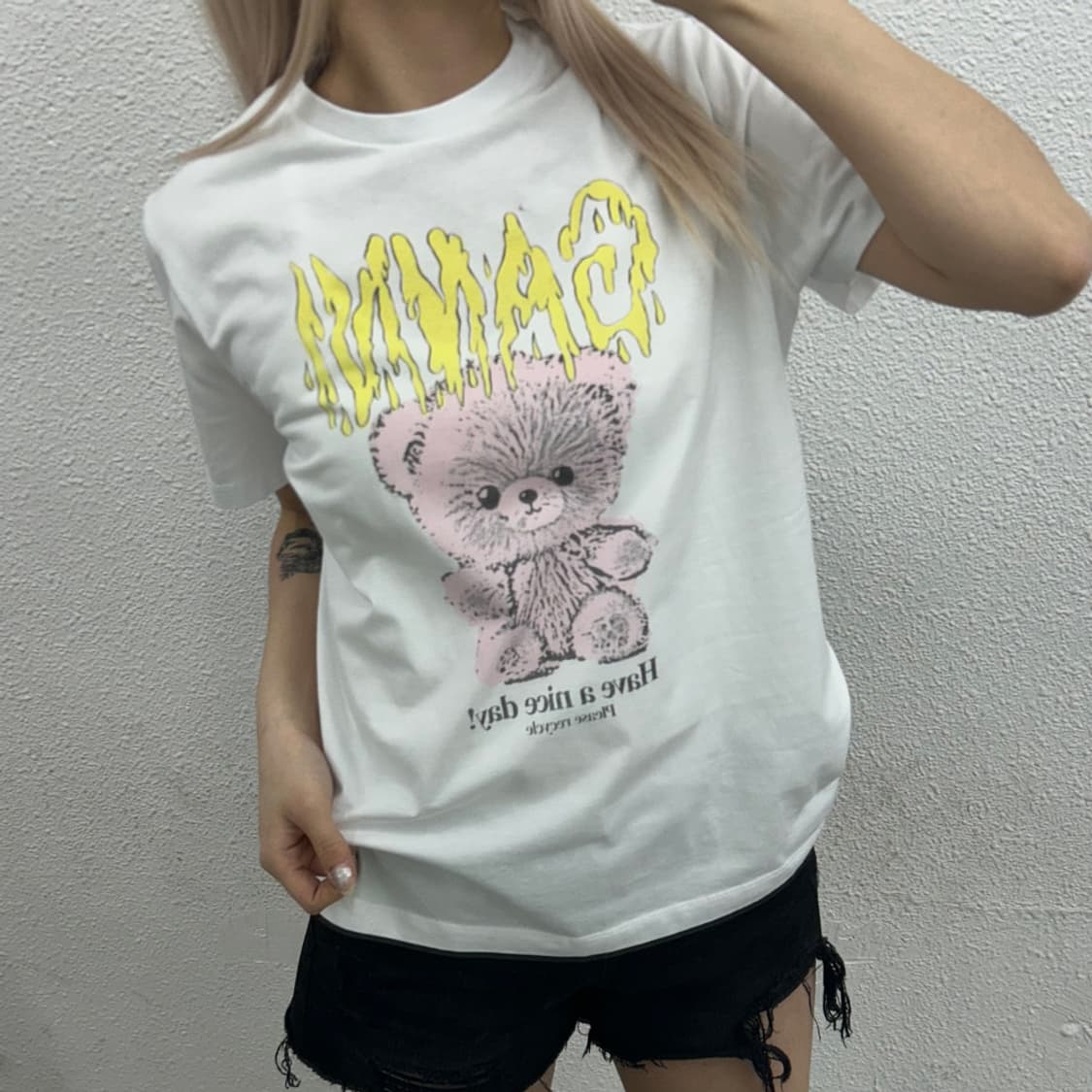 가니 딸기우유베어 화이트 반팔 상품이미지1