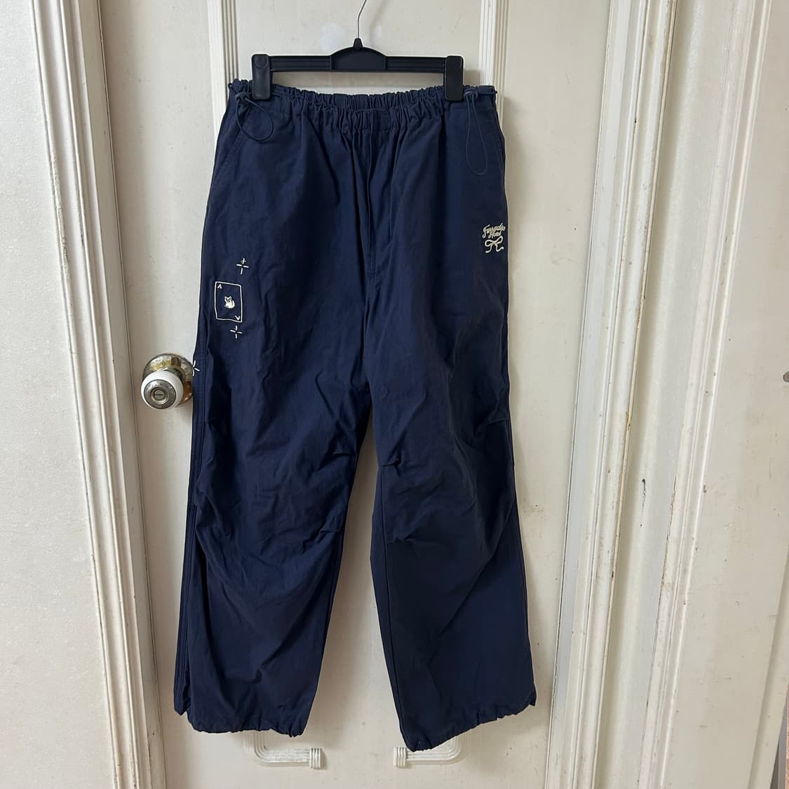 [RRXNAON] DRAWING STITCH PARACHUTE PANTS 상품이미지5