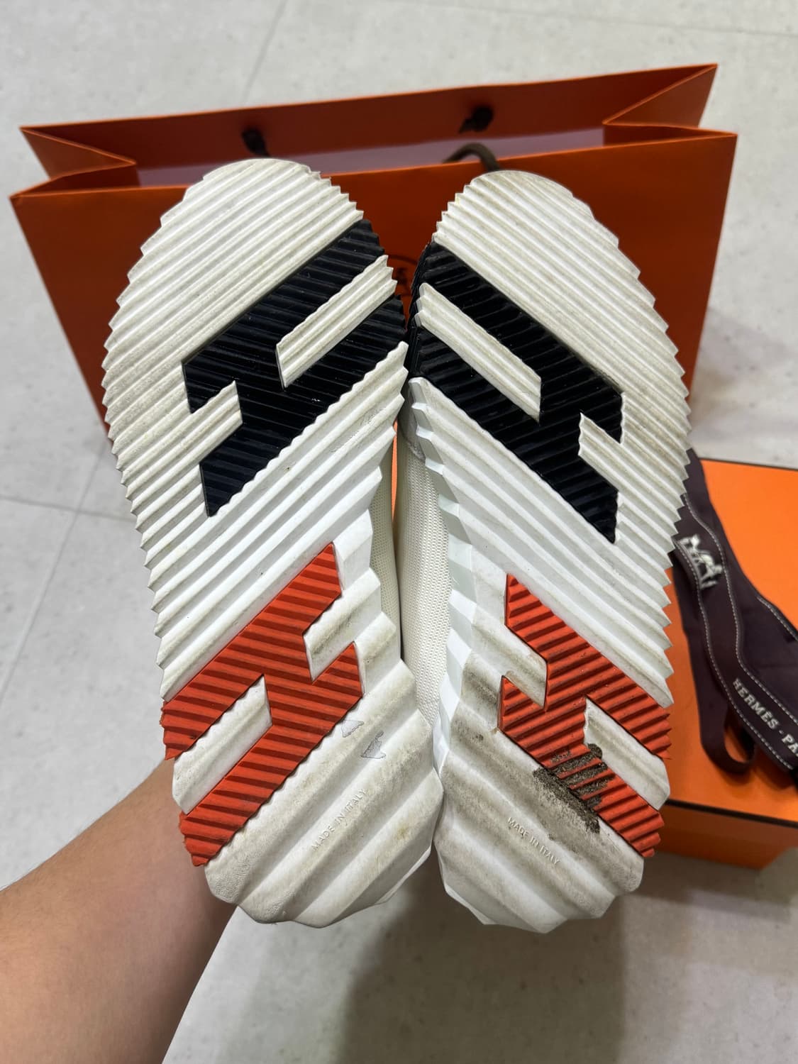 [41] 에르메스 바운싱 스니커즈 오렌지 화이트 상품이미지5