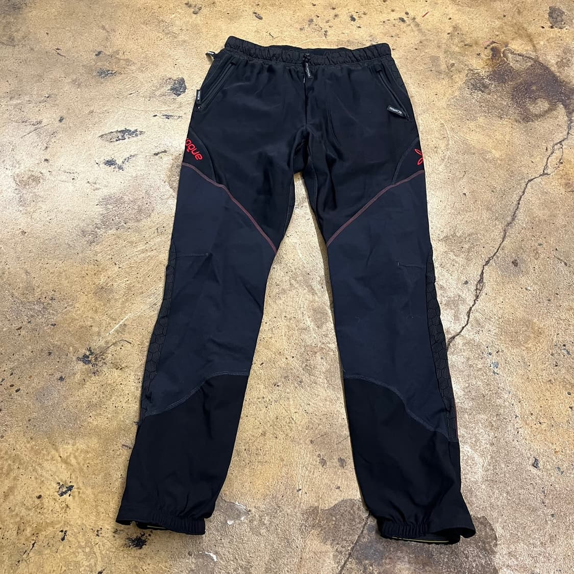 [정품/M] 몬츄라 검정색 트레이닝 바지 b14 상품이미지3