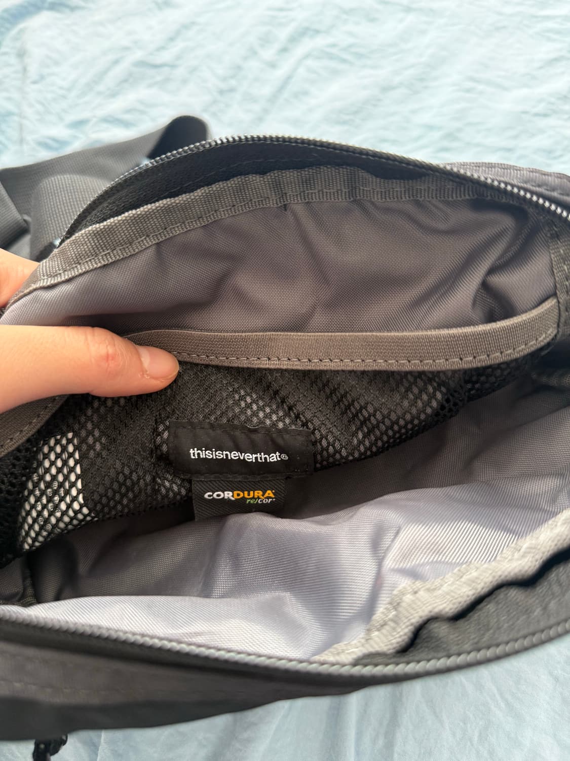 Thisisneverthat 크로스백 상품이미지3