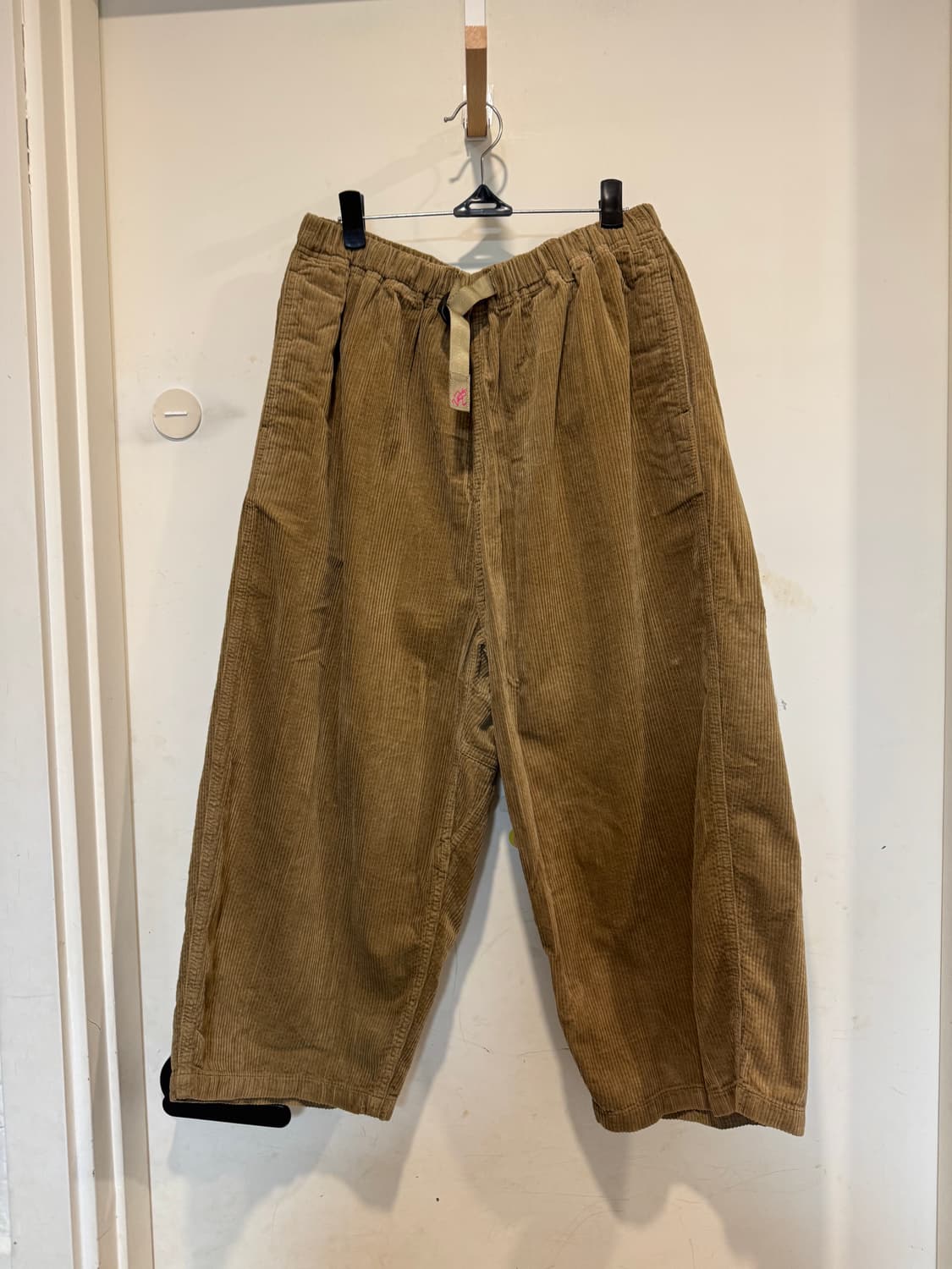 그라미치 코듀로이 벌룬 팬츠 - 카멜 상품이미지4