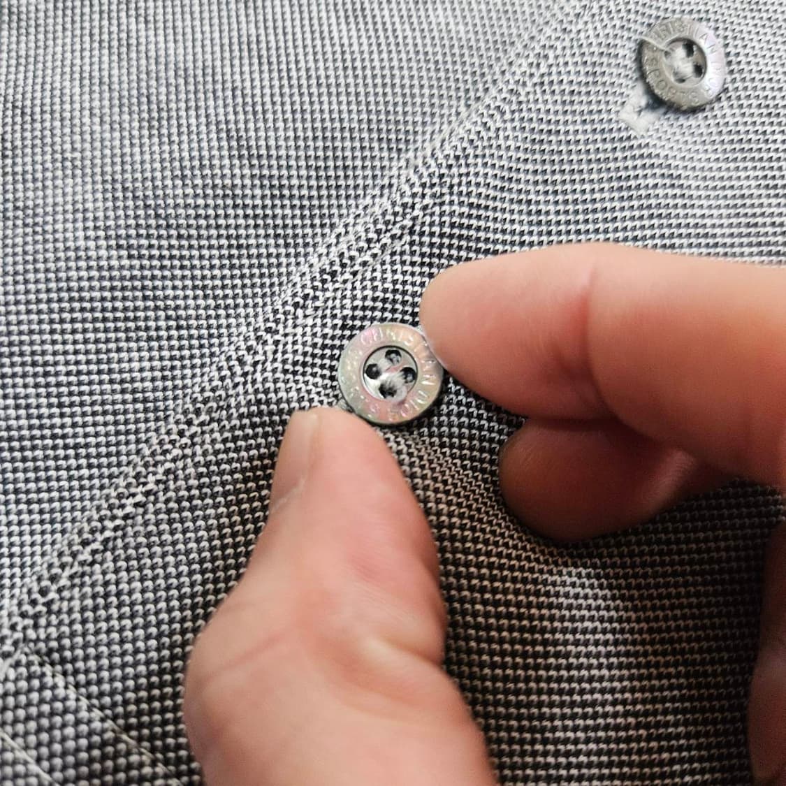 크리스찬디올 국내 라이센스 포켓 자수 반팔 카라티 상품이미지6