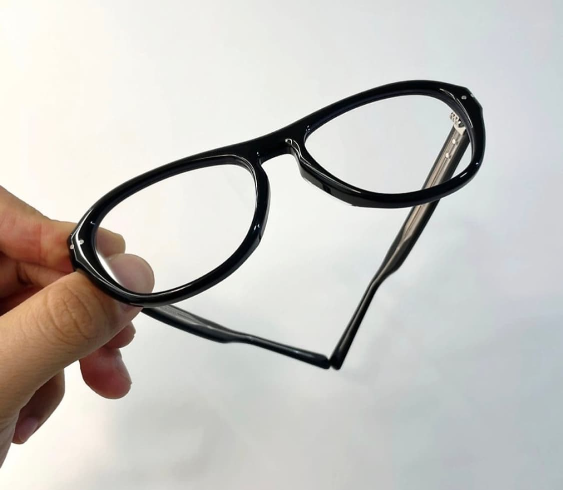 젠틀몬스터 오아 OAA 01 안경테 뿔테 상품이미지1