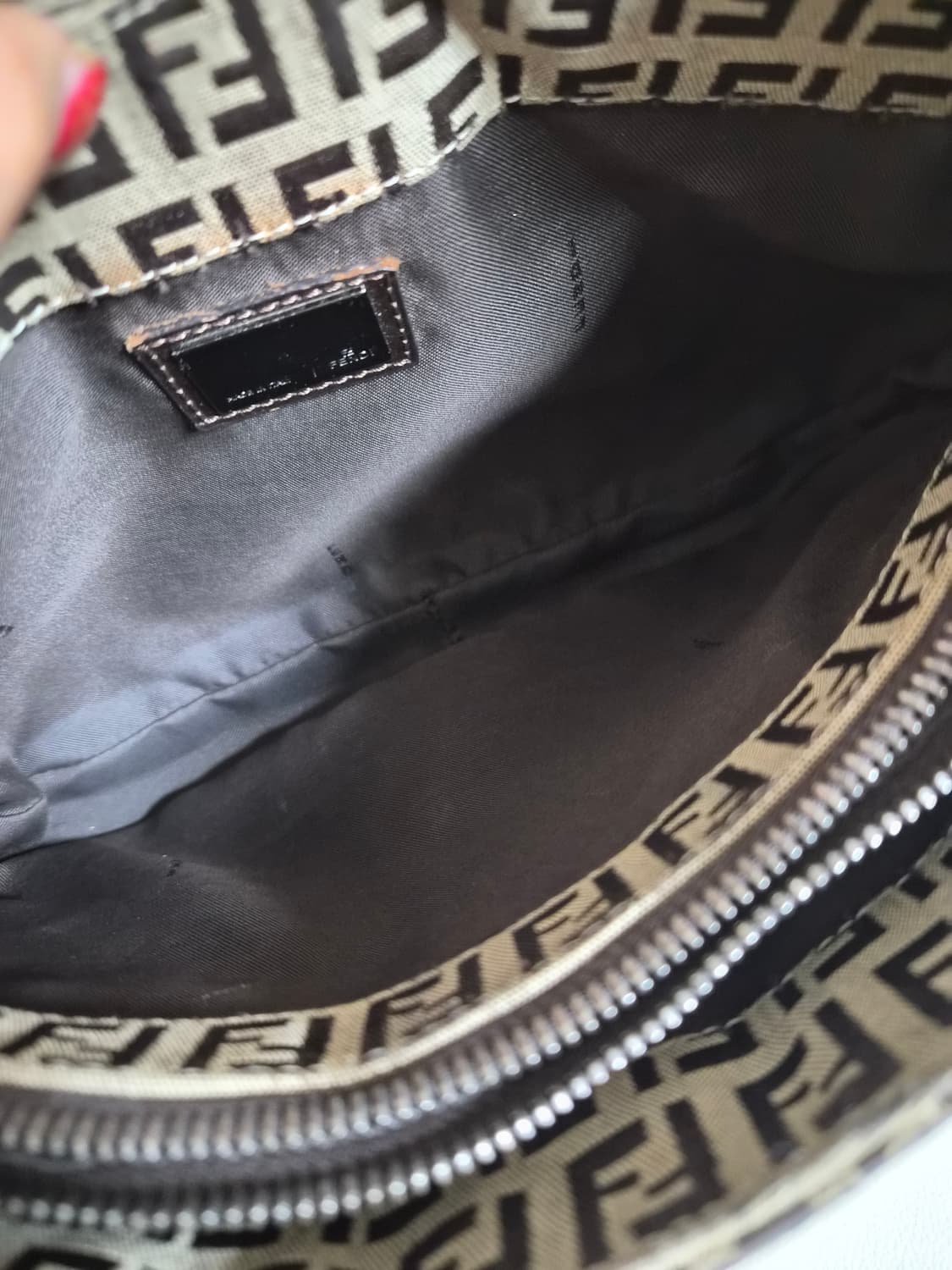 펜디정품 숄더백 28x17 상품이미지7