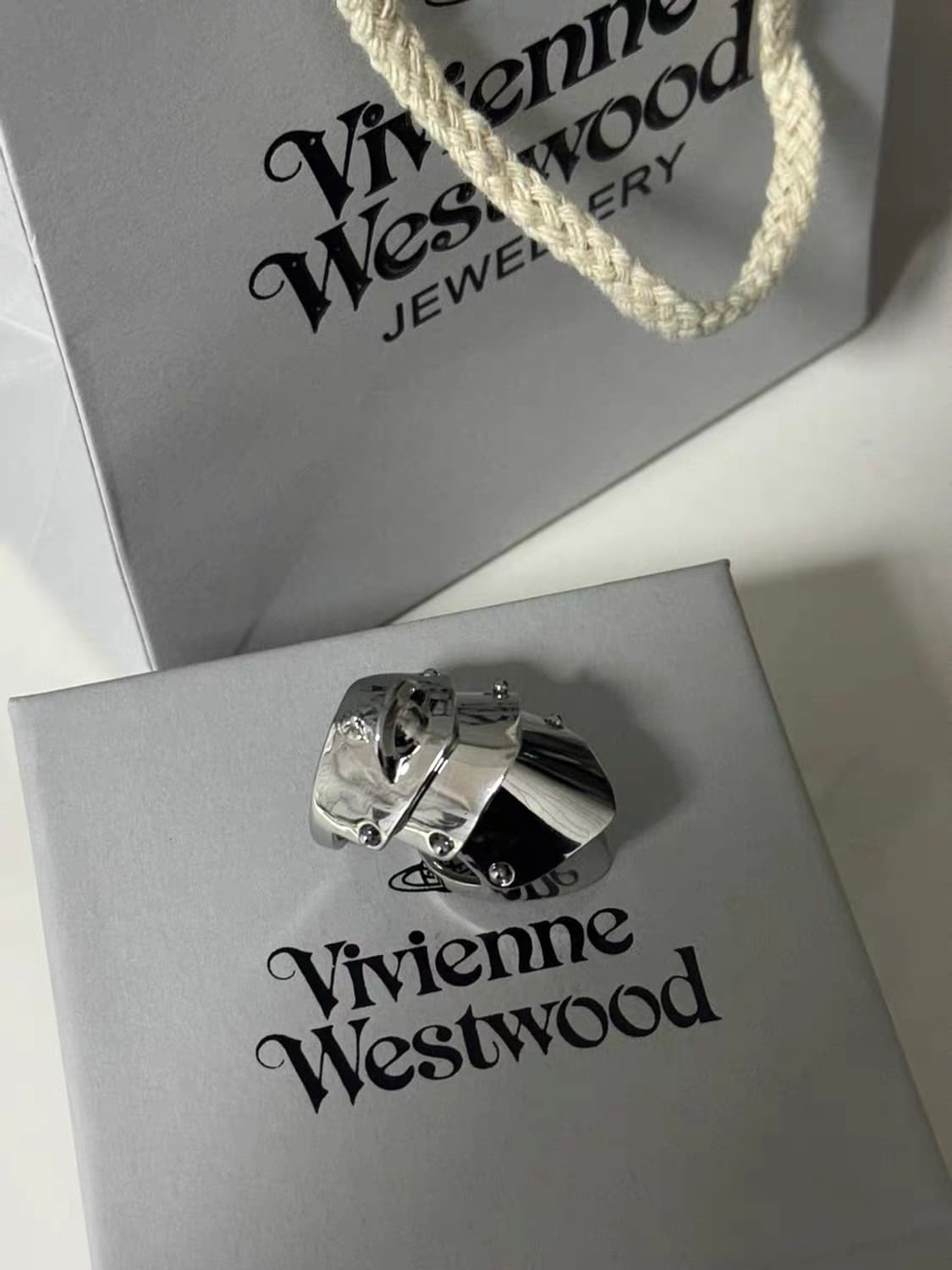 Vivienne Westwood 아머 실버 관절 반지 상품이미지4