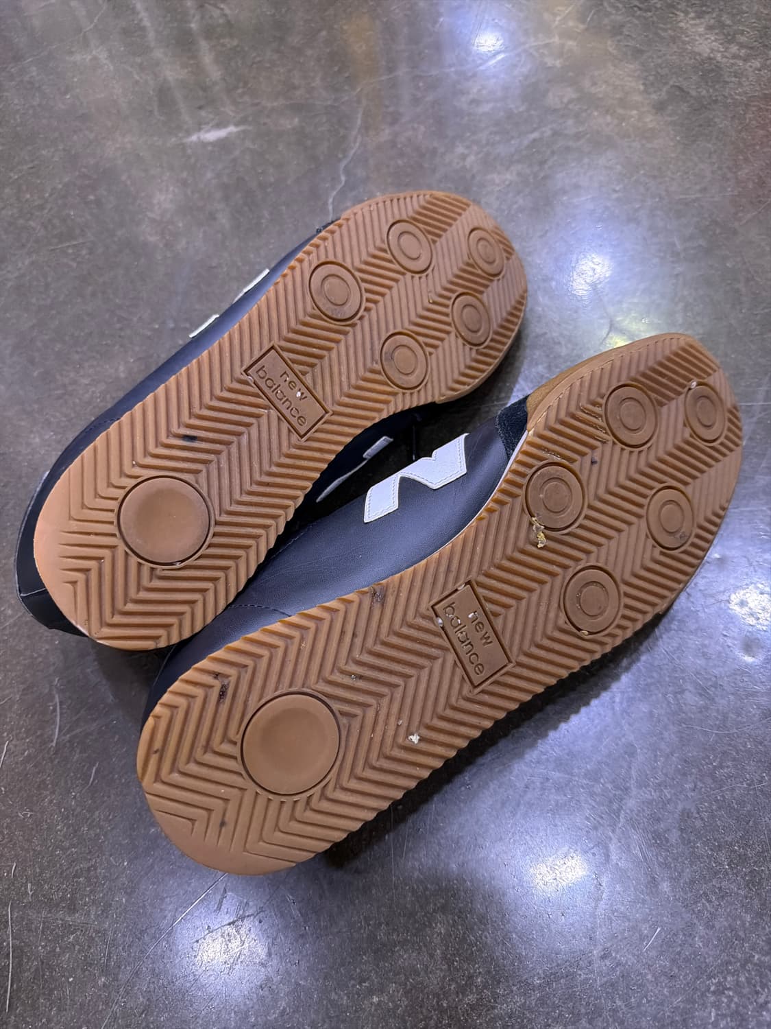 뉴발란스 360 스니커즈 블랙 검 슈즈 280 상품이미지8