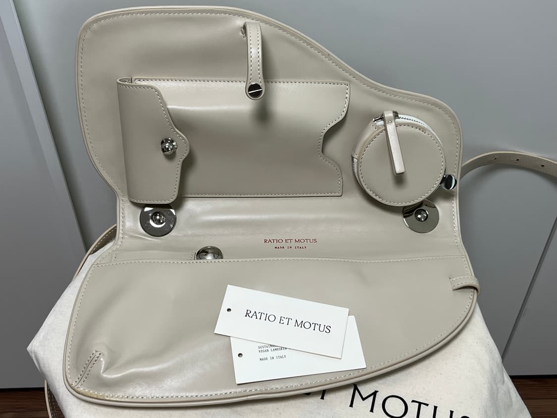 Ratio et motus 홀스터백 상품이미지7