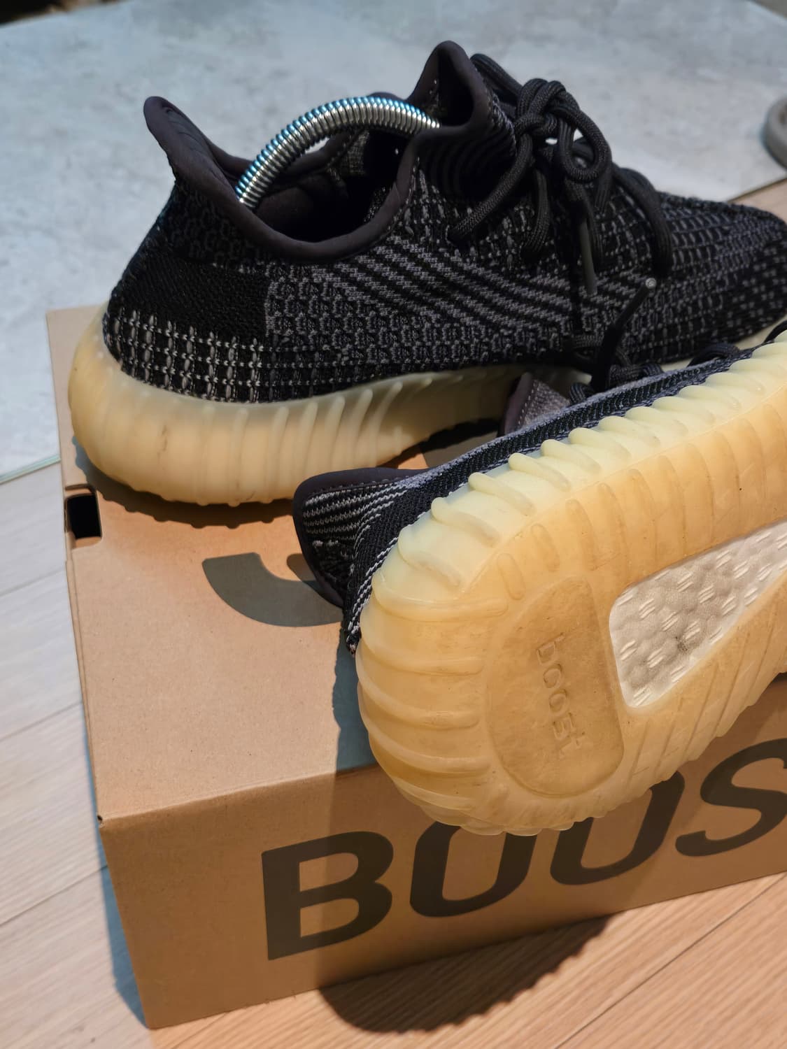 이지부스트 350 V2 카본블랙 265 상품이미지3