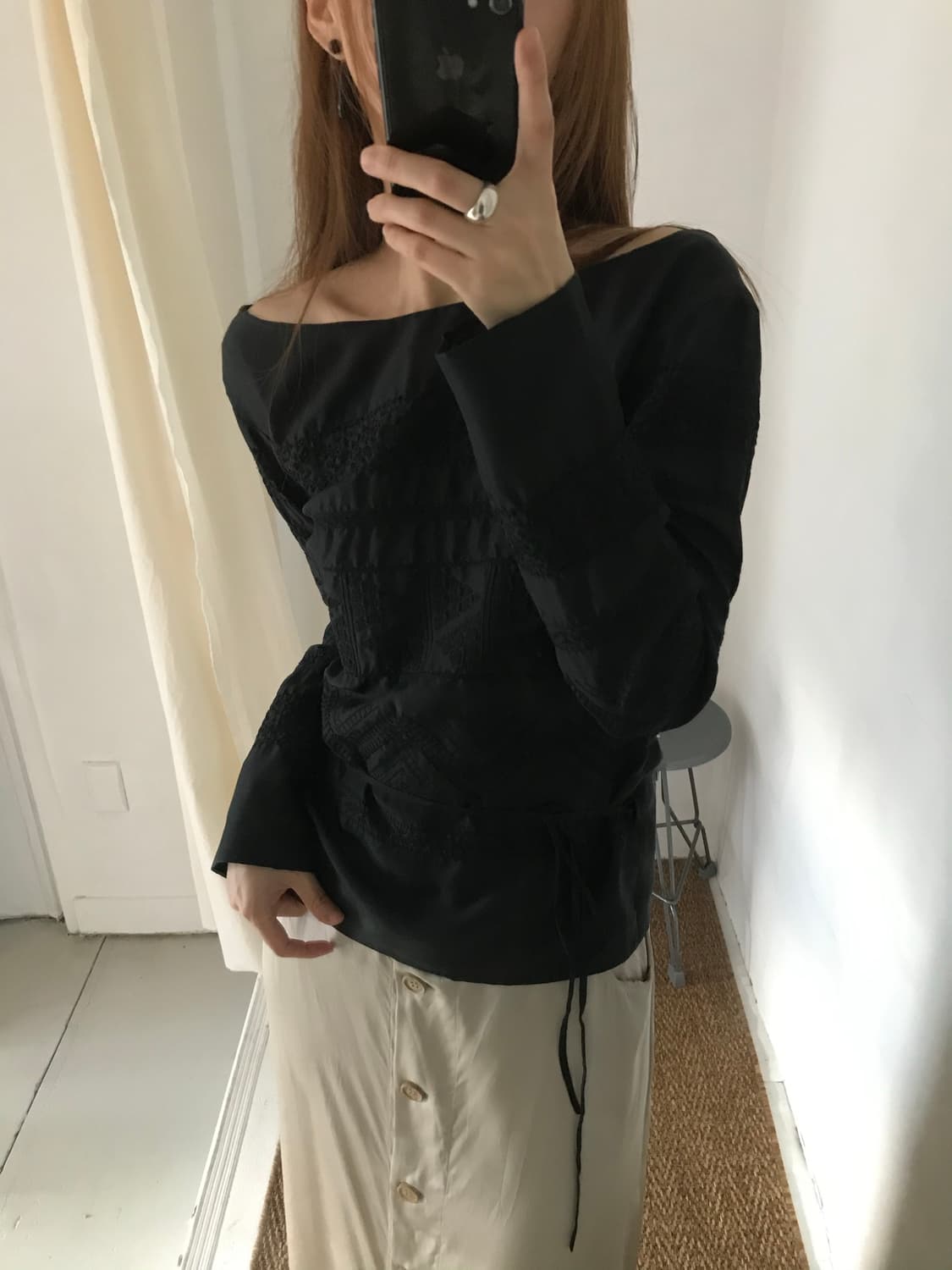silk back open blouse 상품이미지3