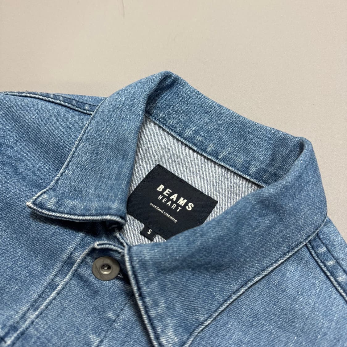 빔즈(BEAMS HEART) 라이트블루컬러 TYPE2 데님 트러커 자켓 상품이미지3