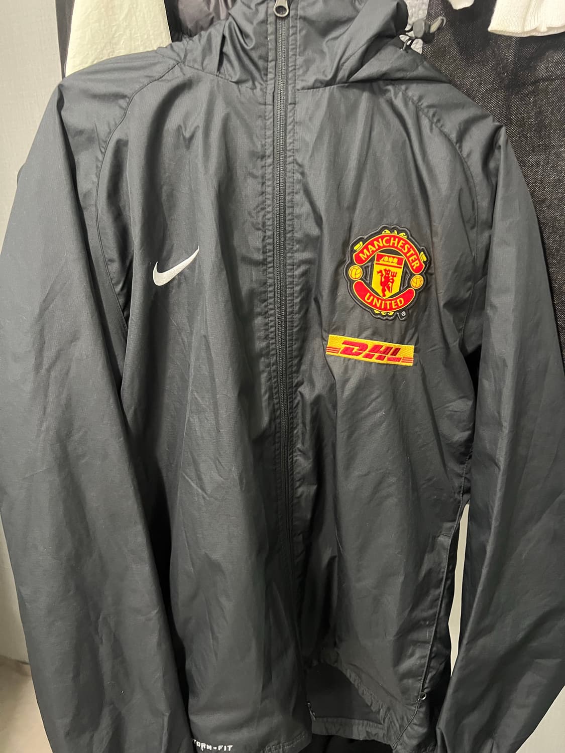 (L) 나이키 맨체스터 유나이티드 바람막이 정품 상품이미지2