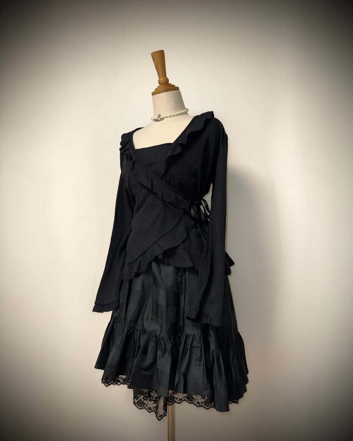 셔링 리본 블랙탑 고스 원피스 상품이미지4