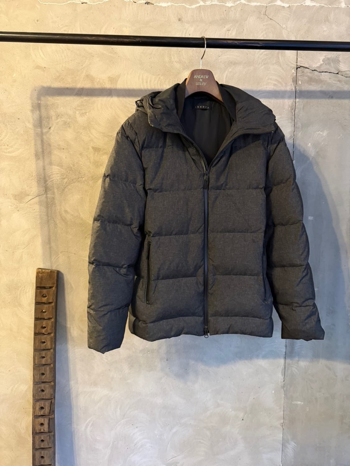 띠어리 패딩 남성95-100 상품이미지1