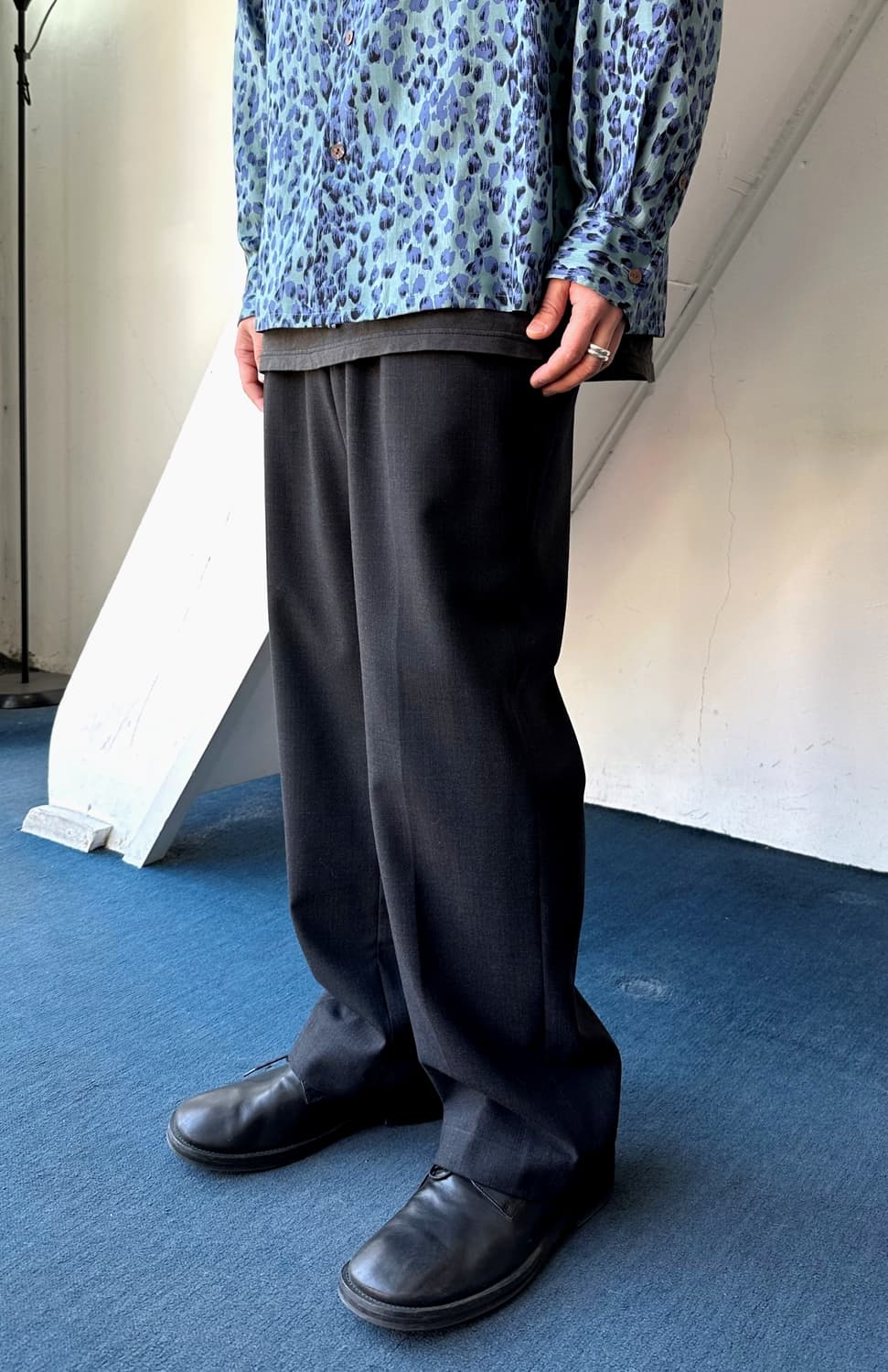 Wool pinstripe design 2 tuck trouser 상품이미지8