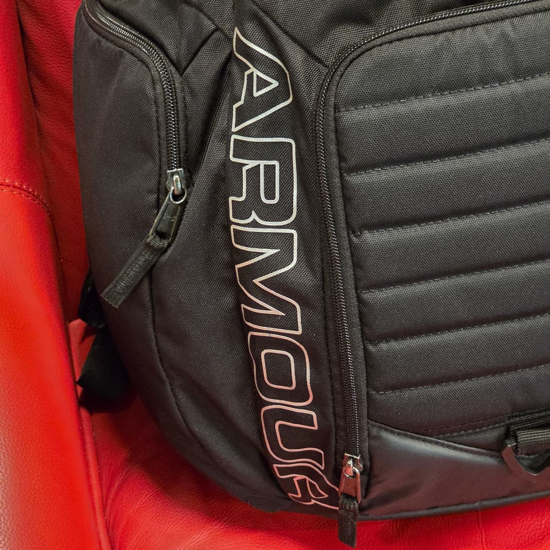 언더아머 블랙 백팩 가방 상품이미지7