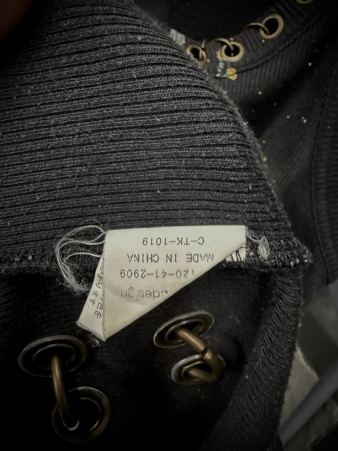 Semantic design 페인팅 디테일 골지 슬리브리스 상품이미지7