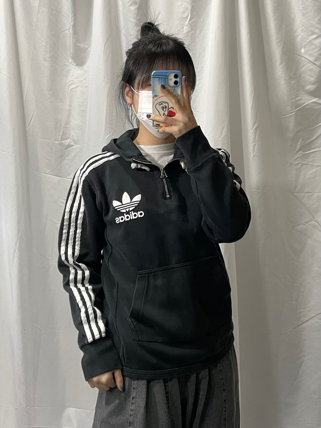 아디다스 불꽃로고 삼선 검흰 아노락 맨투맨 85  상품이미지1
