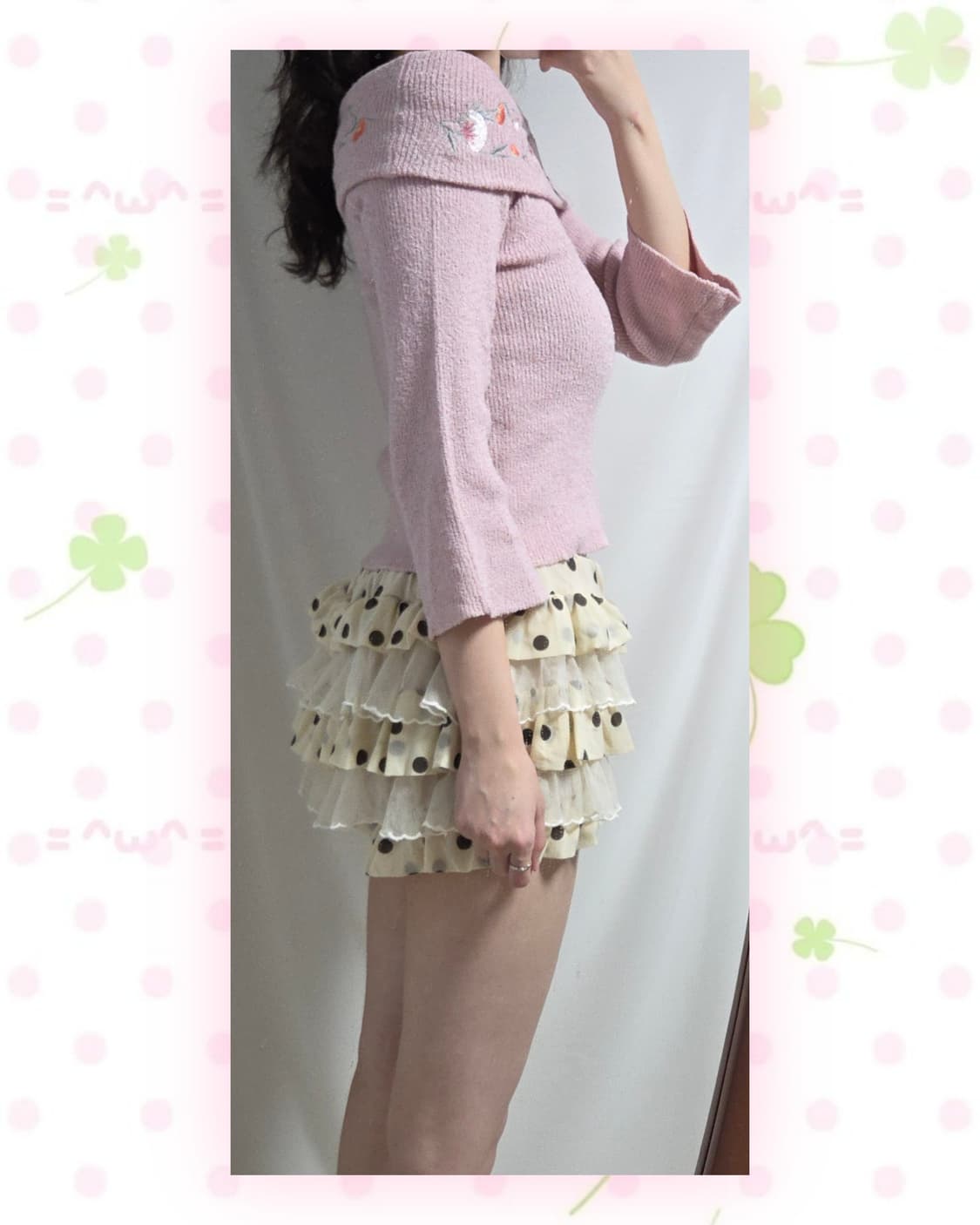 DAZZLIN 다즐린 꽃자수 오프숄더 7부 티 상품이미지2