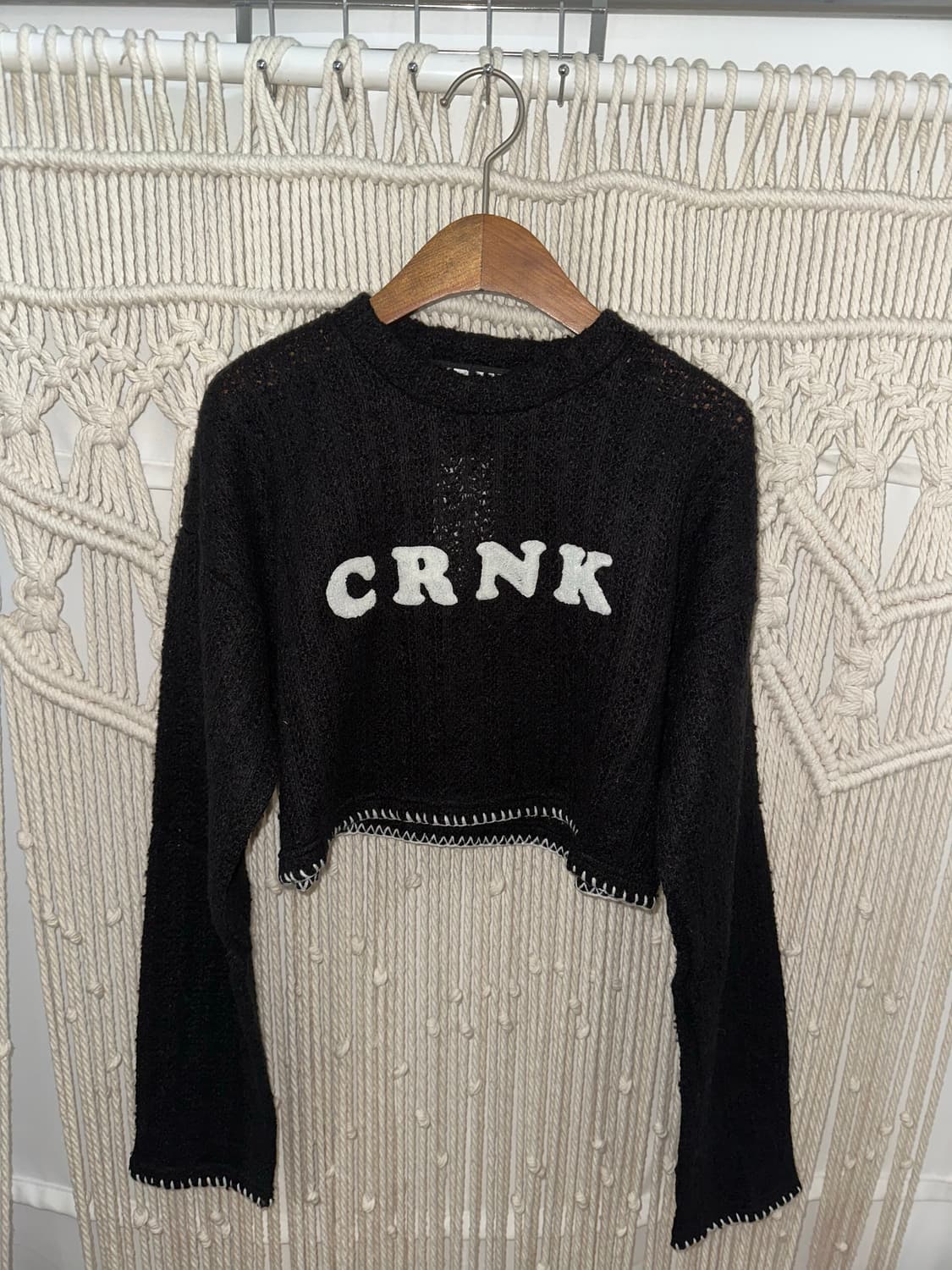 레터링 크롭 니트 탑 상품이미지1