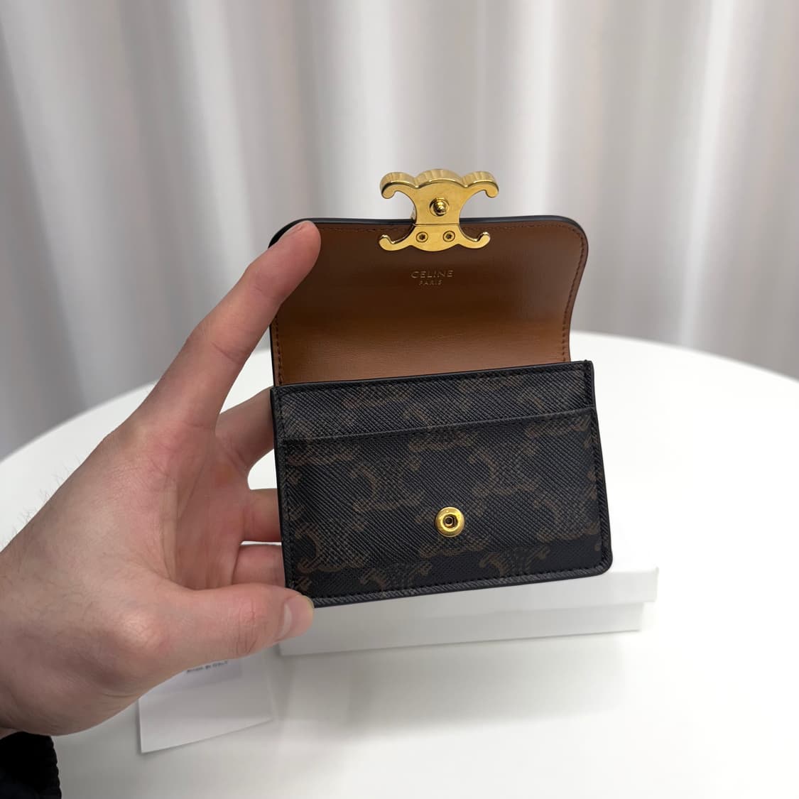 [풀박스] 셀린느 트리오페 플랩 카드지갑 탄 상품이미지4