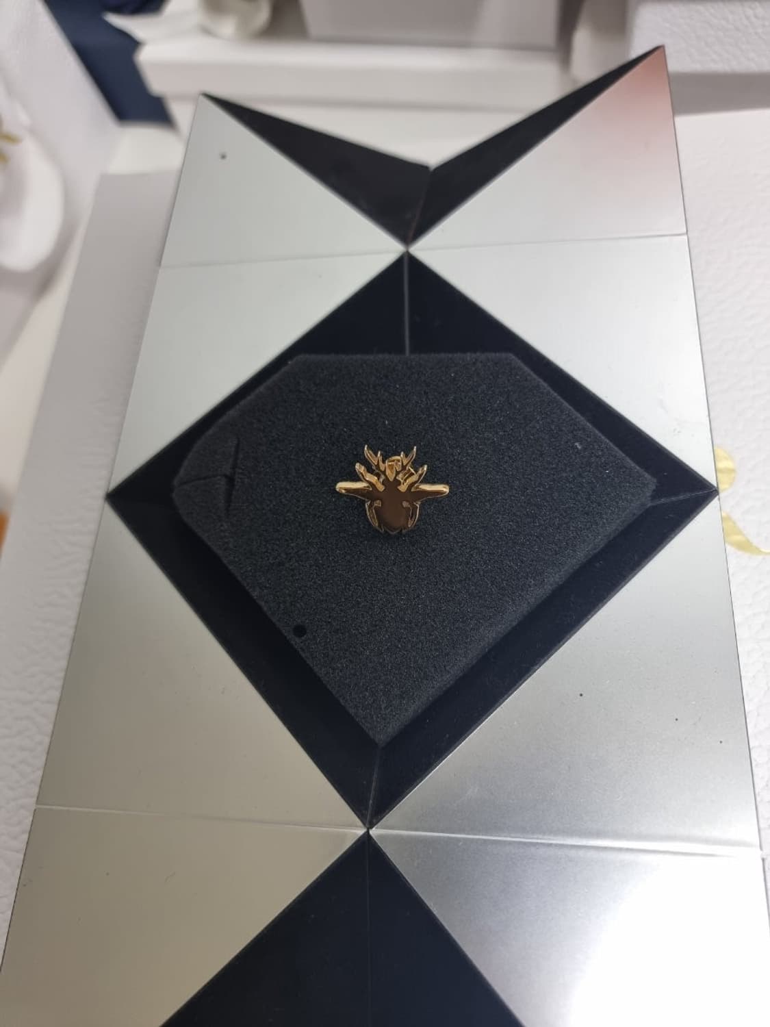 디올 골드 Bee 꿀벌 브로치 상품이미지6