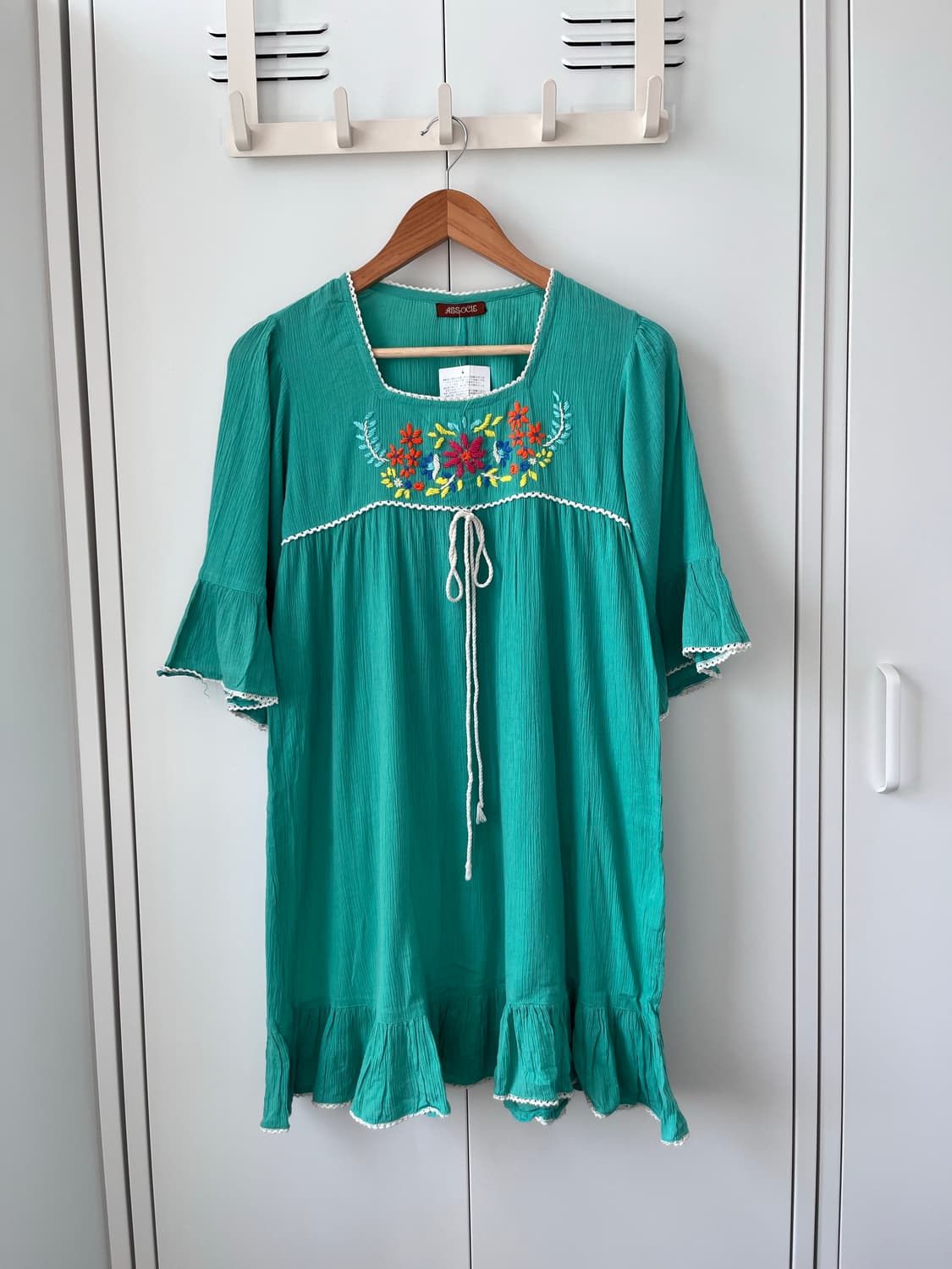 Associe 하구미 꽃 자수 그린 원피스 아오이유우 상품이미지3