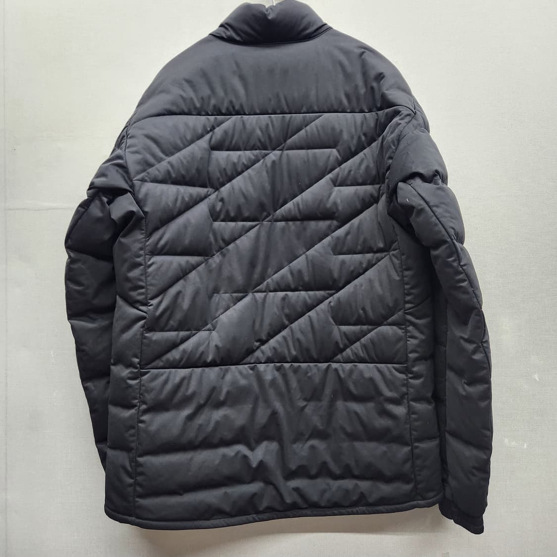 아디다스 로고 와펜 구스다운 투웨이경량패딩 XL(L) 상품이미지4