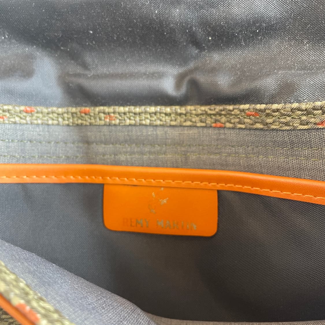 YSL 생로랑 X martin remy 클러치백 상품이미지4