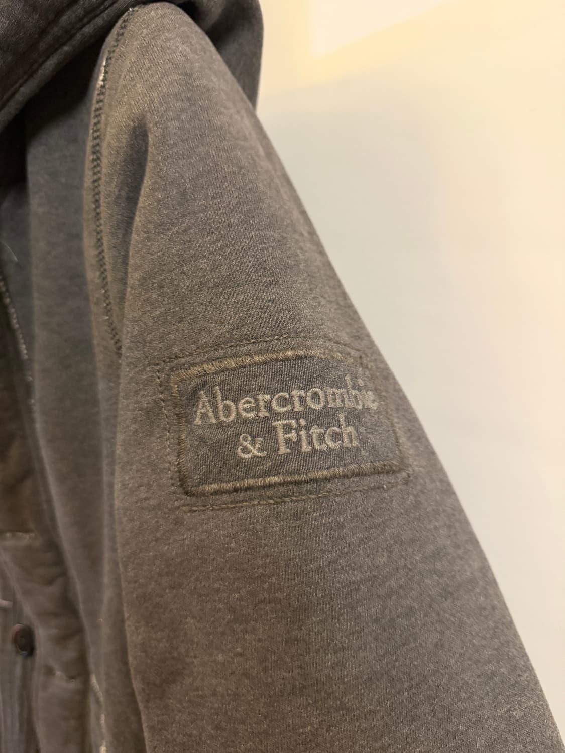 아베크롬비 올드스쿨 그레이 후드자켓 상품이미지4