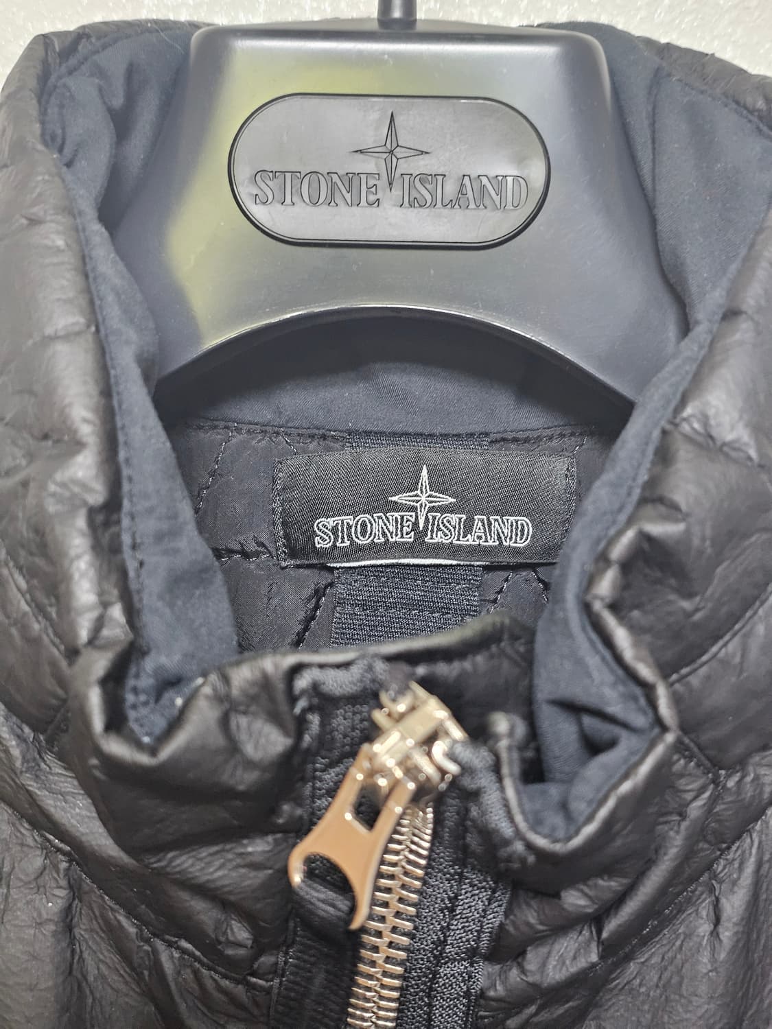 스톤아일랜드 쉐도우프로젝트 lasered poly-hide 2L 자켓 상품이미지4