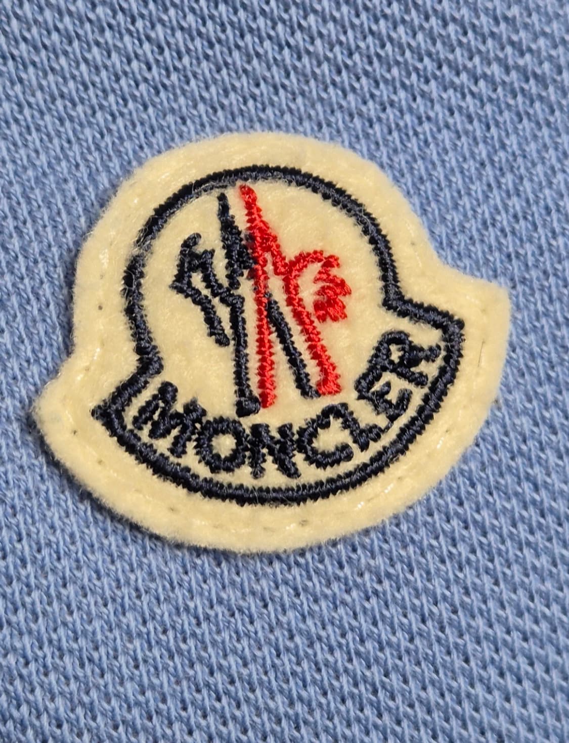 정품 몽클레어 카라 반팔티 105-XL 상품이미지5